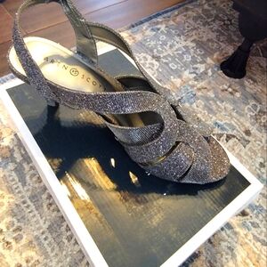 Karen Scott Strappy Heels